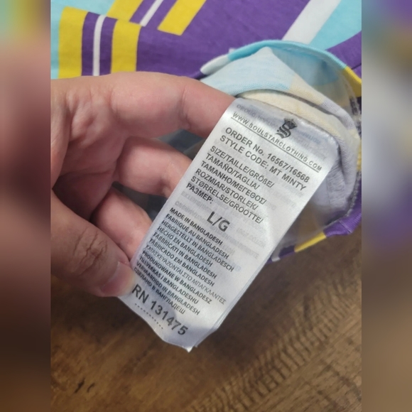 FREE W BUNDLE Soulstar vertical stripe t-shirt - Picture 4 of 7